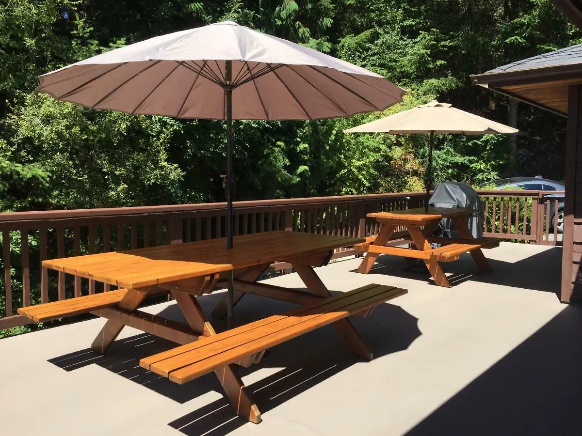 Garden Bridge House Villa Sechelt