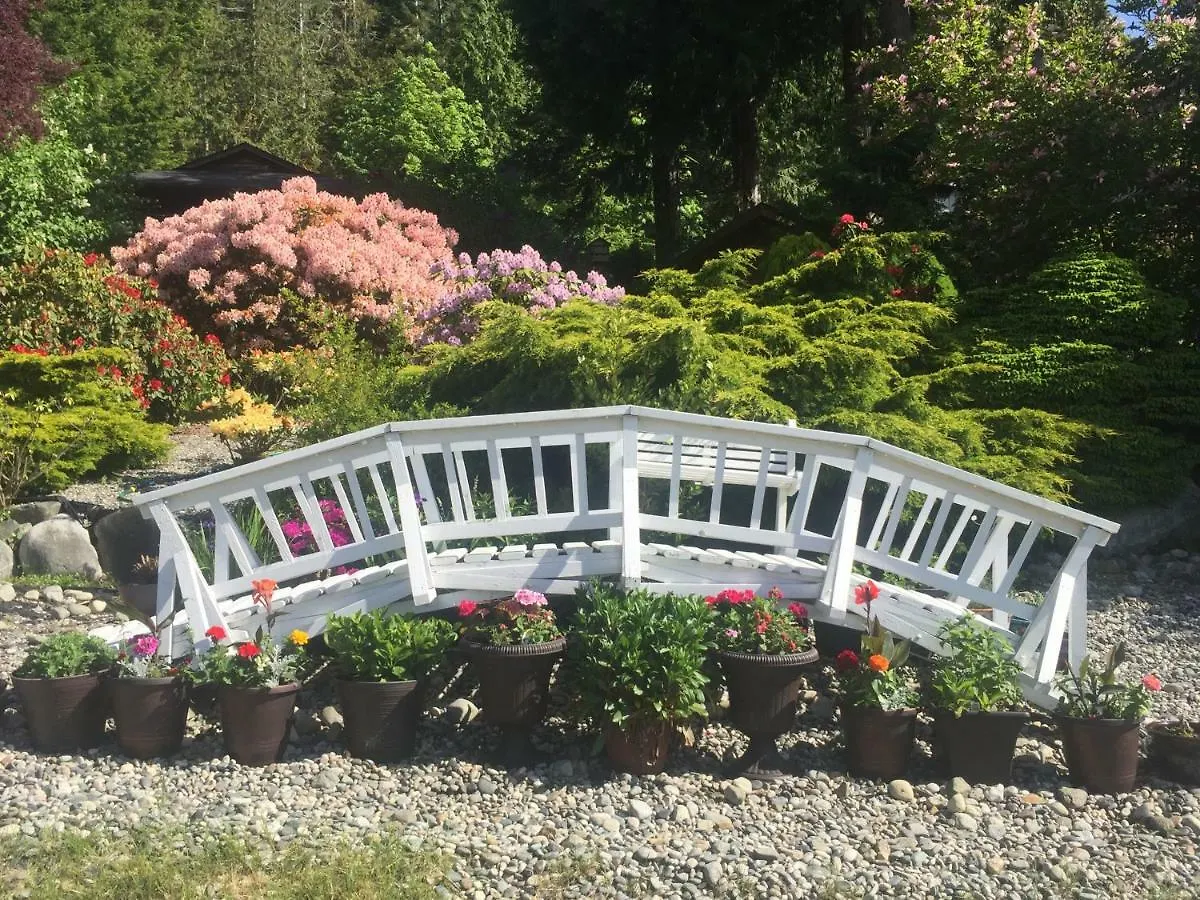 Holiday home Garden Bridge House Villa Sechelt